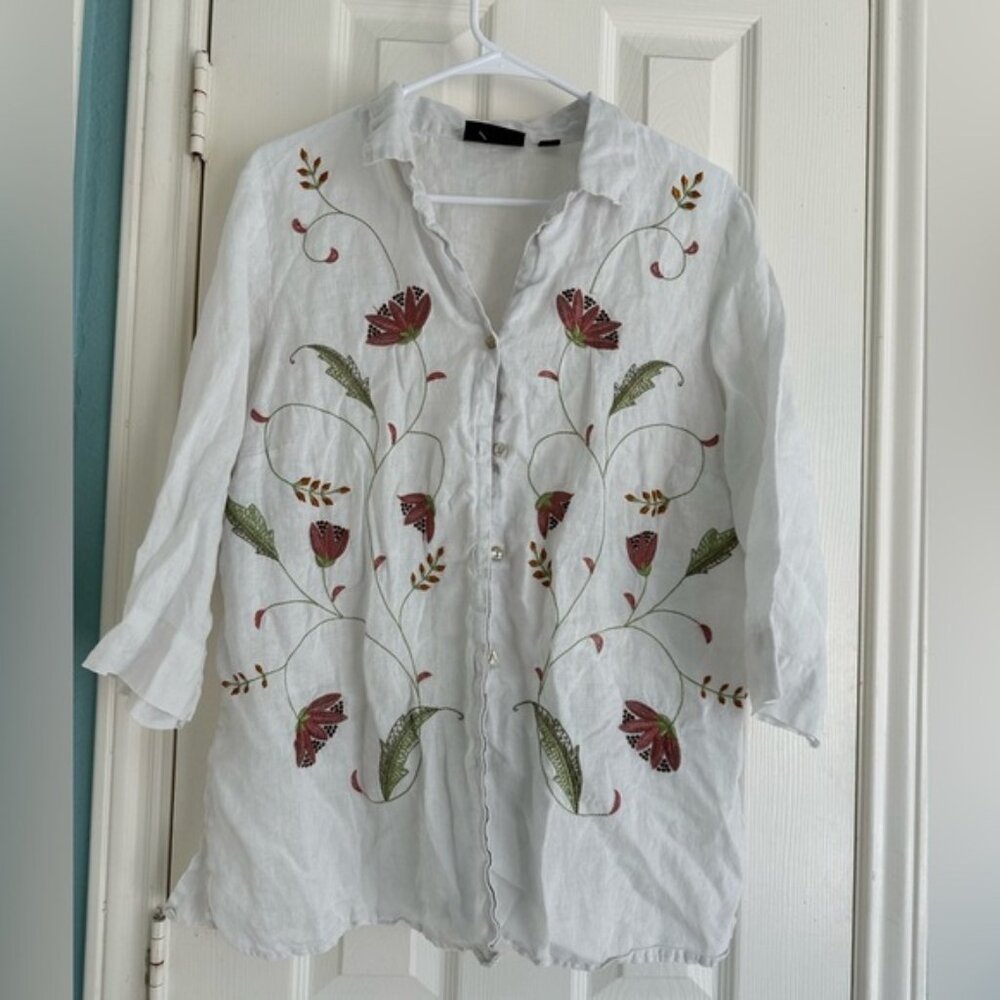 Avenue 100% White Linen Embroidered Floral Boho Top size Large